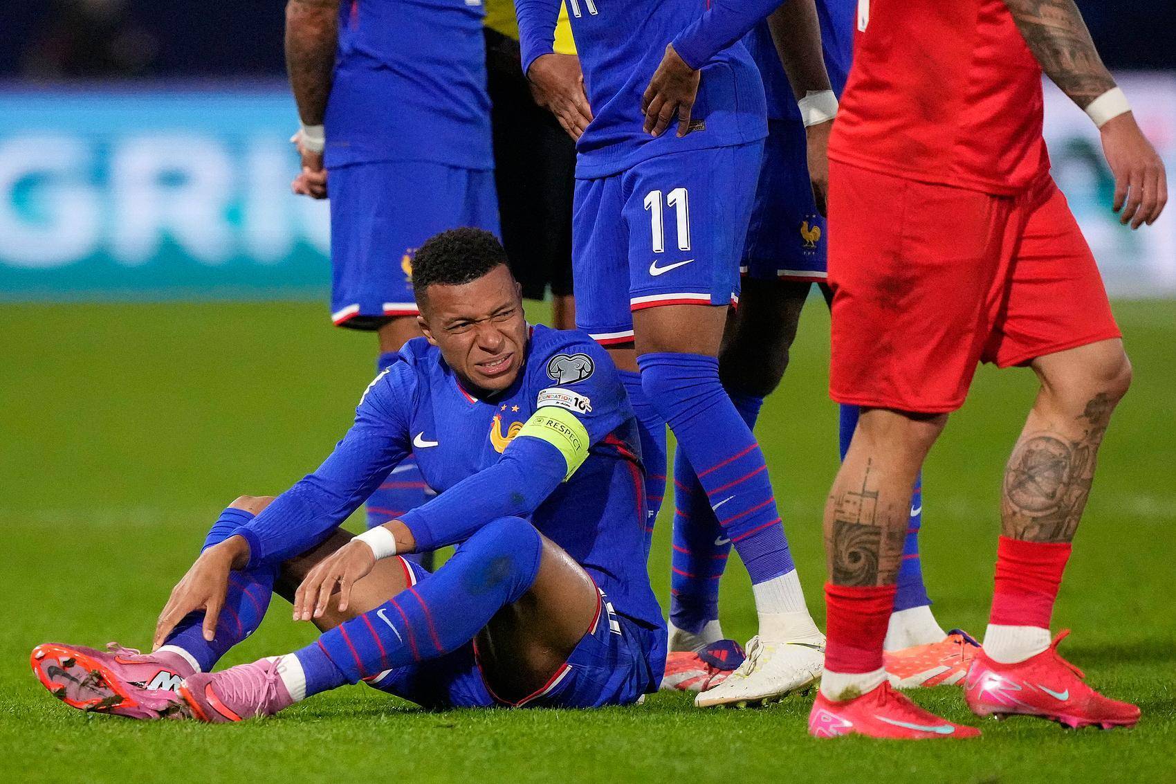 继登贝莱和亚马尔之后,姆巴佩为何也在世预赛受伤?丨记者观察